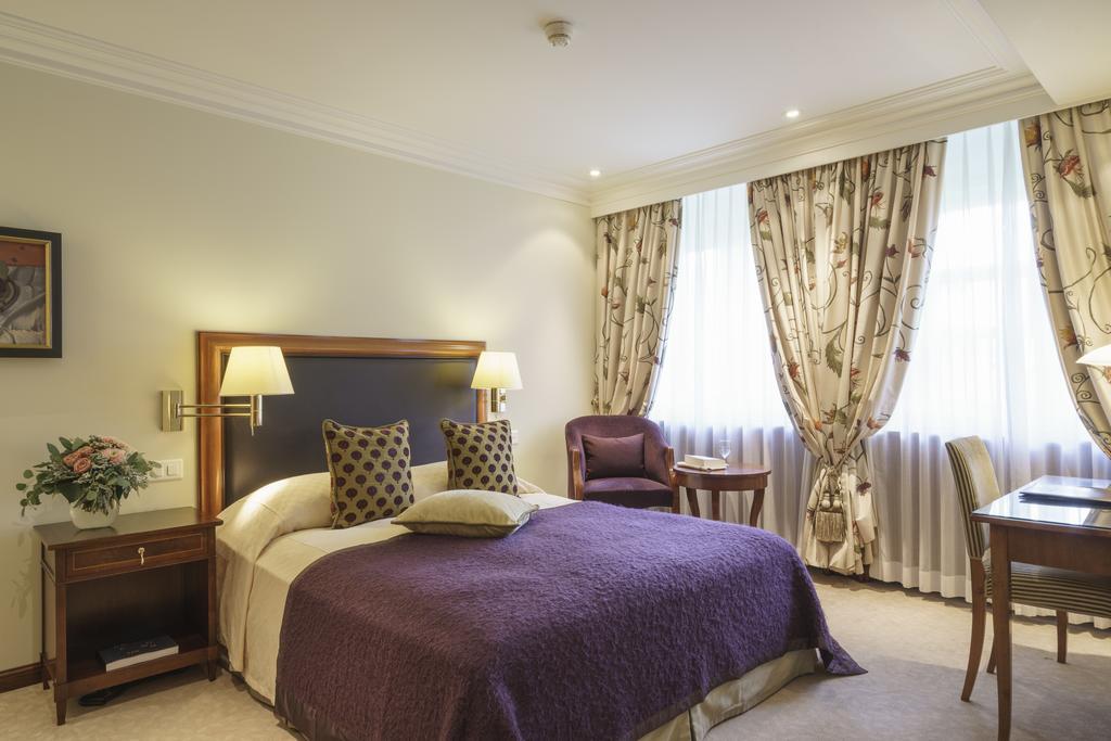 Hotel Suvretta House à Saint-Moritz Extérieur photo